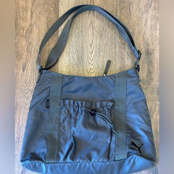 Ladie’s Puma Nylon Large Shoulder Bag - Picture 2 of 9